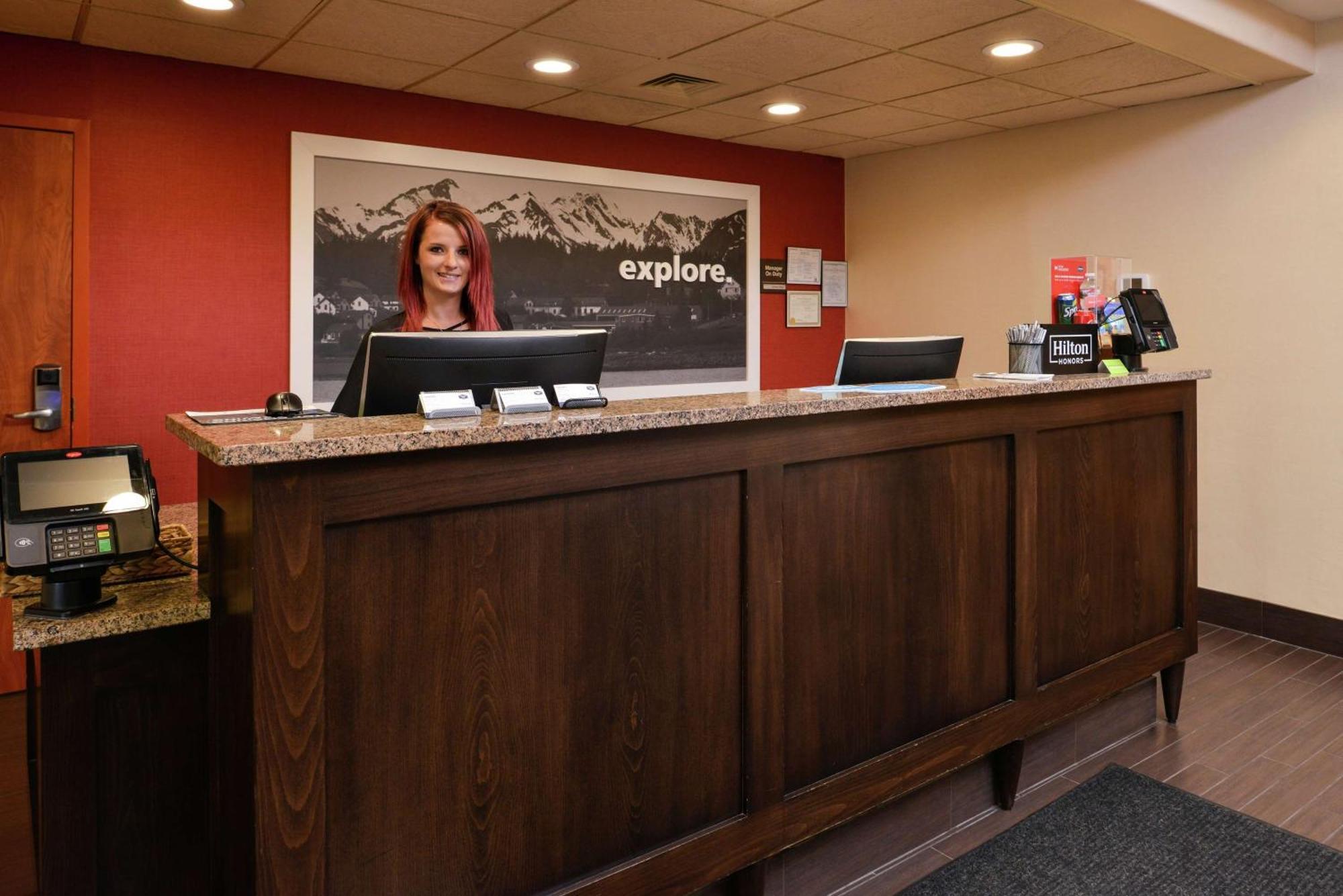 Hampton Inn Idaho Falls / Airport Exterior foto