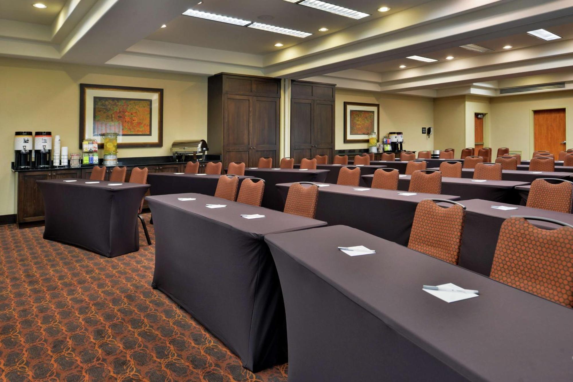 Hampton Inn Idaho Falls / Airport Exterior foto