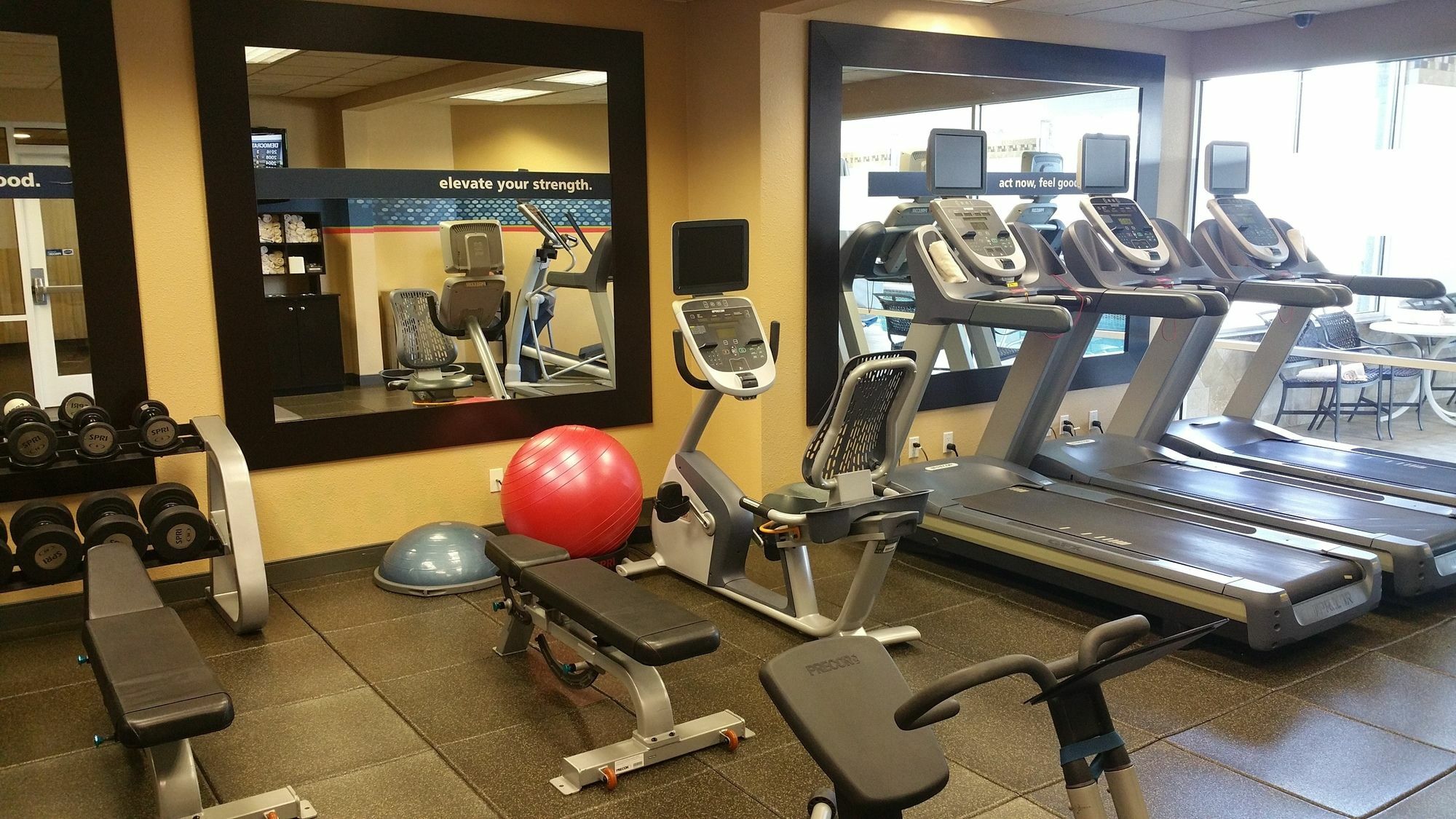 Hampton Inn Idaho Falls / Airport Exterior foto